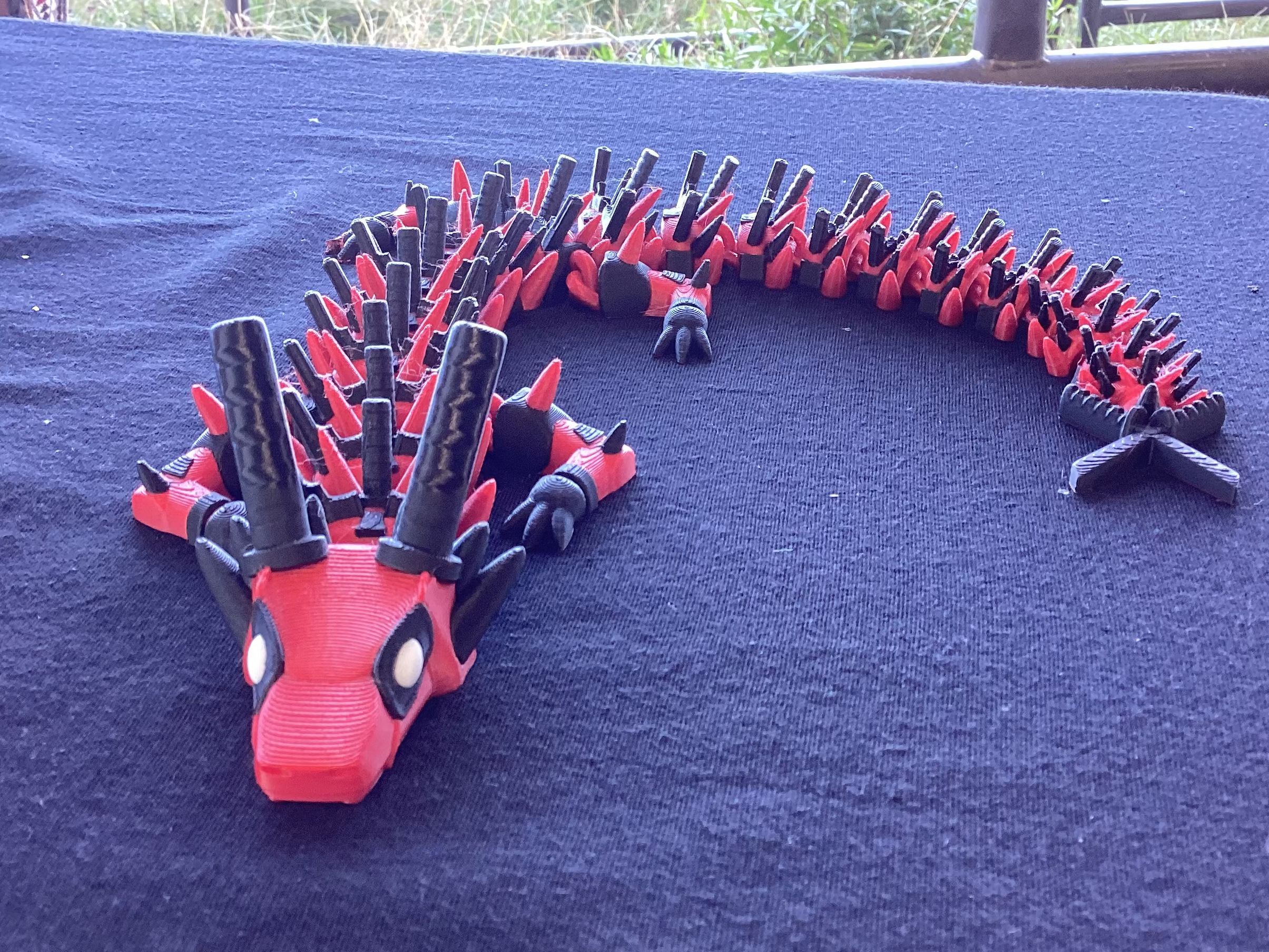 Red mask dragon