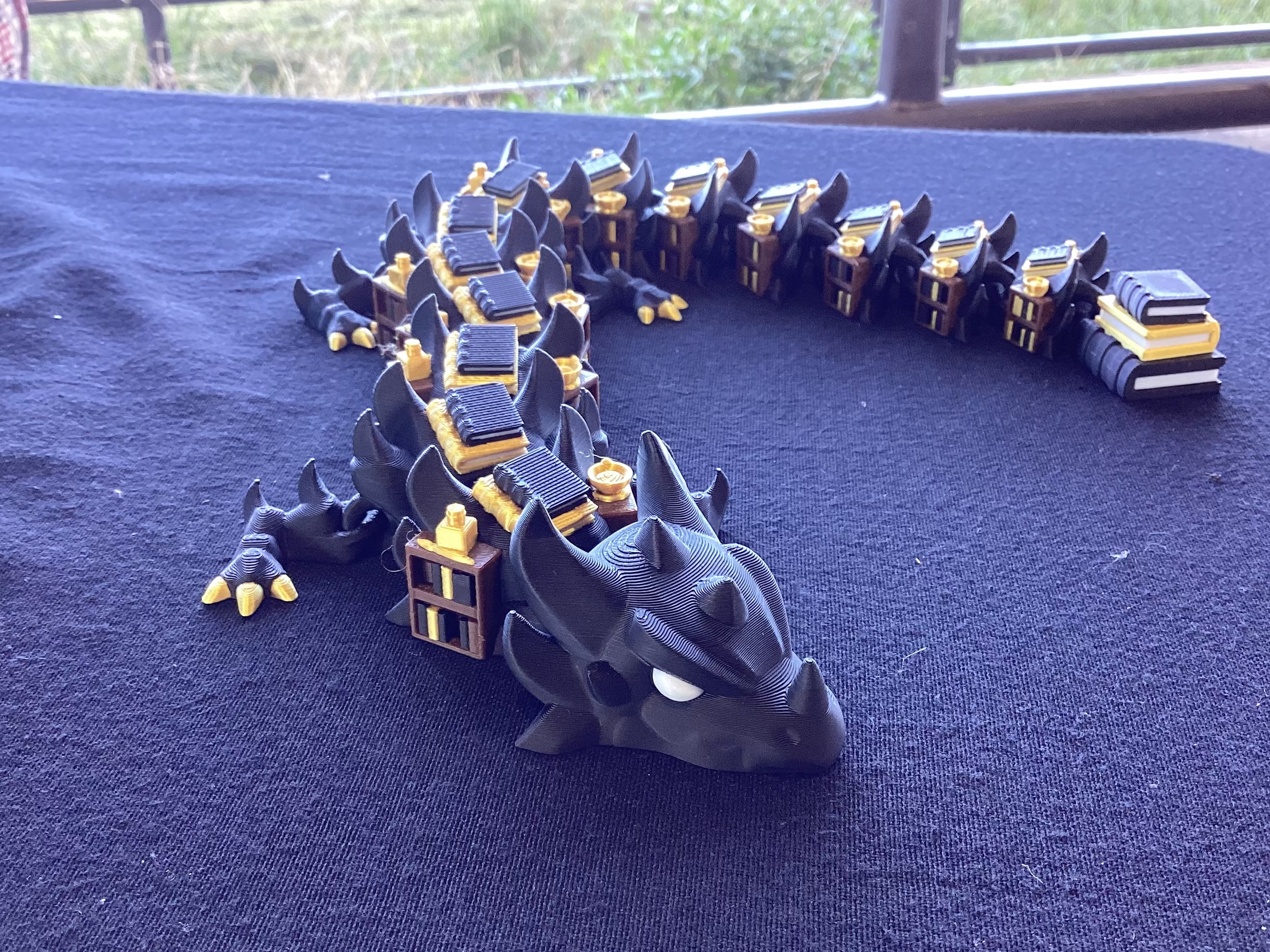 Book dragon