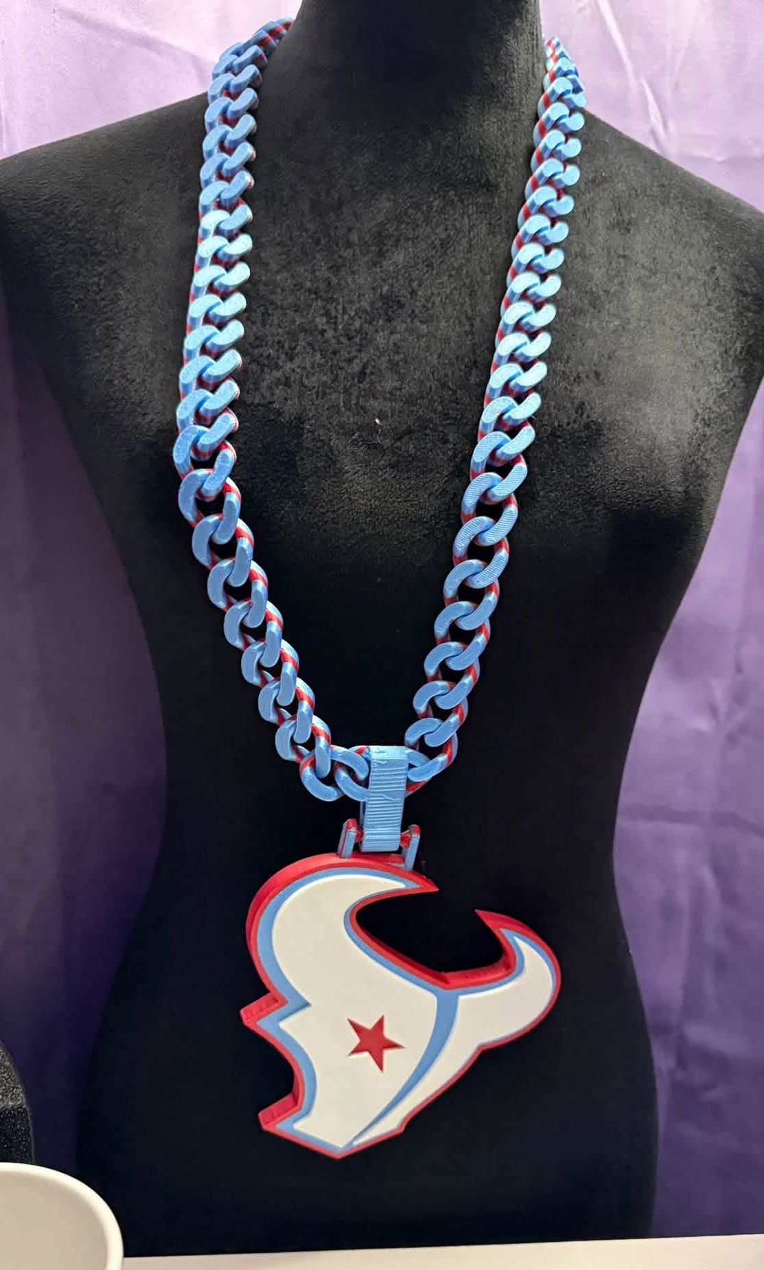 Texans hype chain