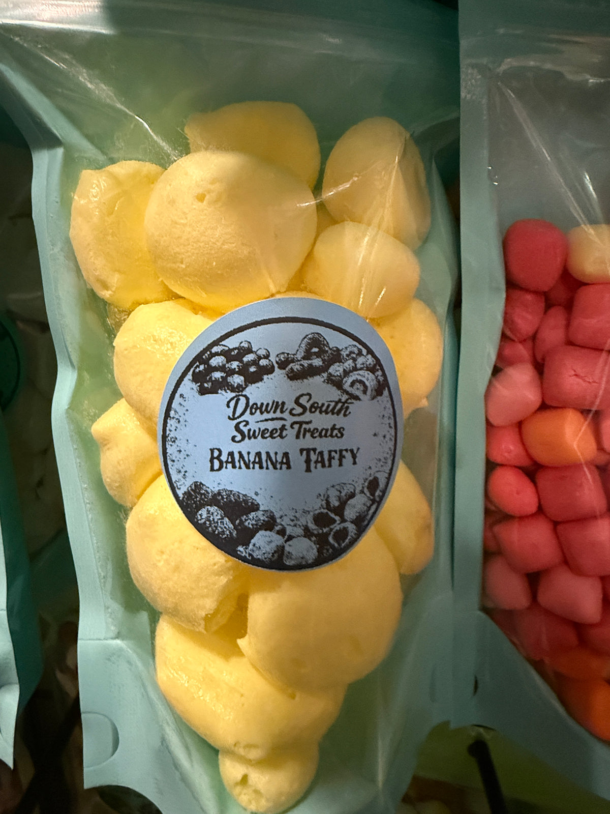 Banana taffy